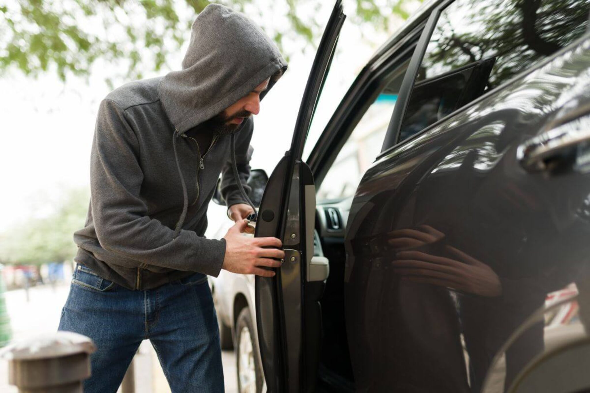 Vehicle theft in car sharing: A major challenge on the rise